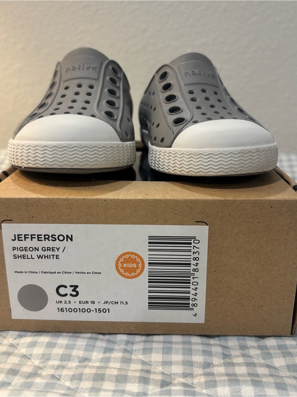 Native Jefferson Sneakers - Picture 3 of 8